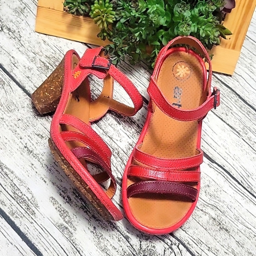 (Rare) The Art Company Sandals, Size 9